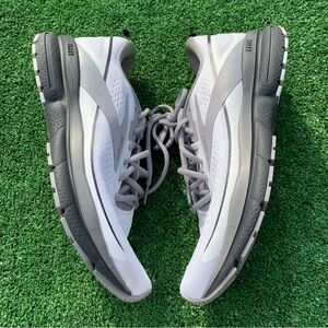 Brooks Trace 3 Mens 8.5 Shoes Road Race Running Neutral Responsive White Gray